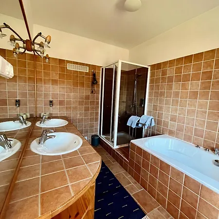 Reichelhausen Vendeghaz Apartament